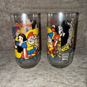 1980s McDonalds Disney Snow White and Dwarfs Collectors Glass Set